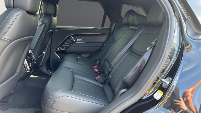 Land Rover Range Rover Sport 3.0 D300 Autobiography 5dr Auto Diesel Estate - Image 4